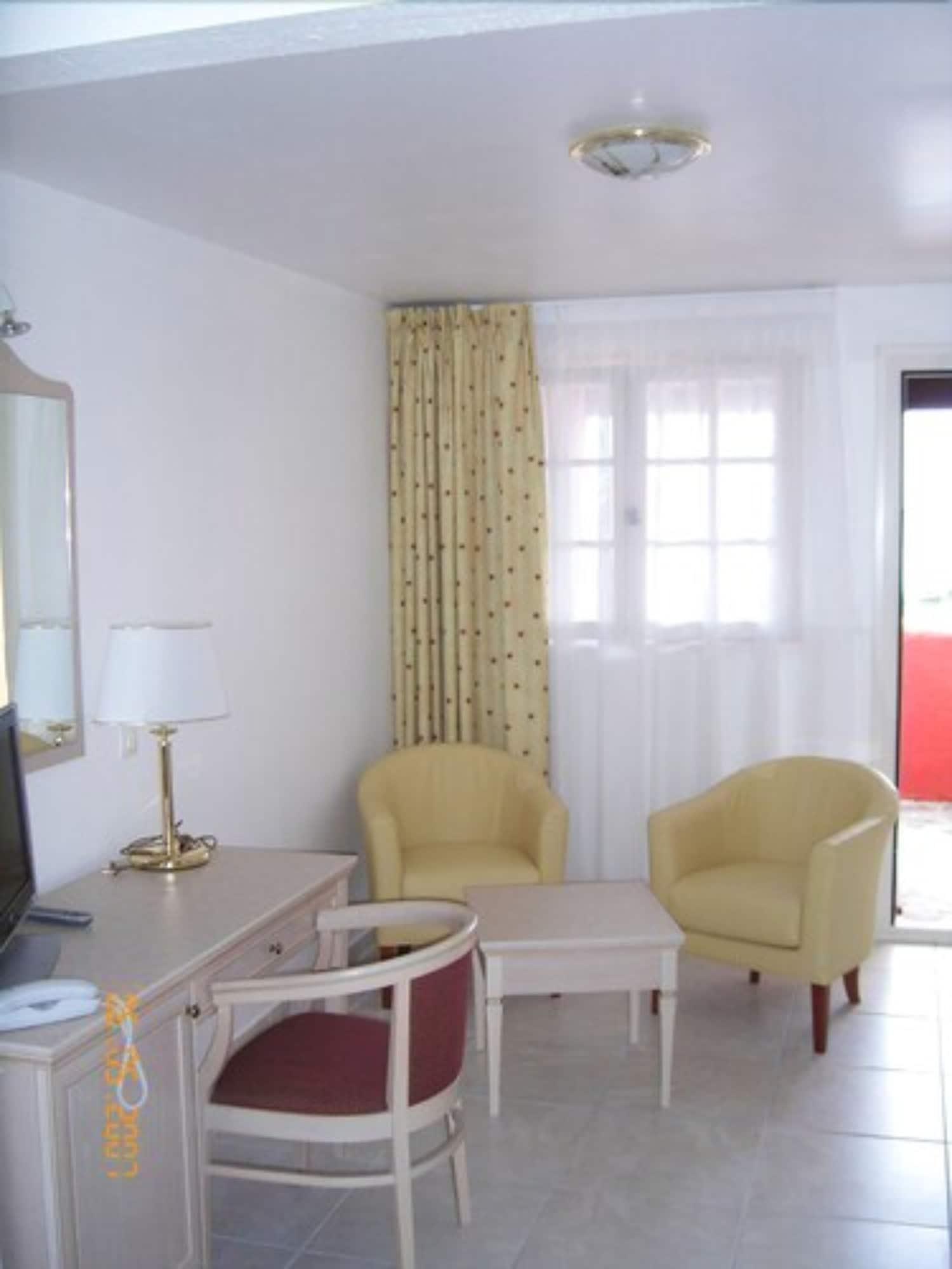 Hotel Residence San Pieru Tarcu Exterior photo